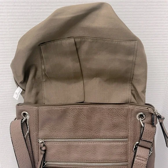 NWT Bueno Collection Faux Leather Shoulder or Crossbody Large Bag  - Color Brown - Picture 8 of 10